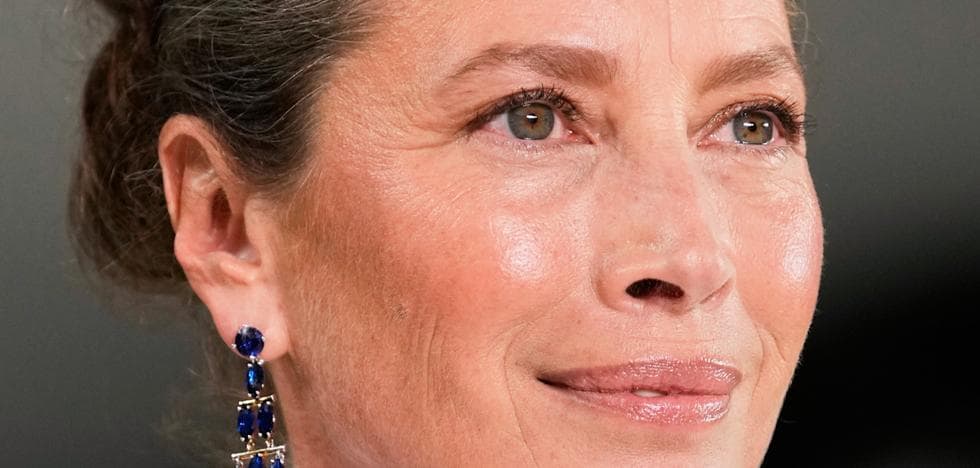 C’est la crème anti-âge la plus efficace avec un effet liftant et raffermissant pour les femmes de plus de 50 ans.