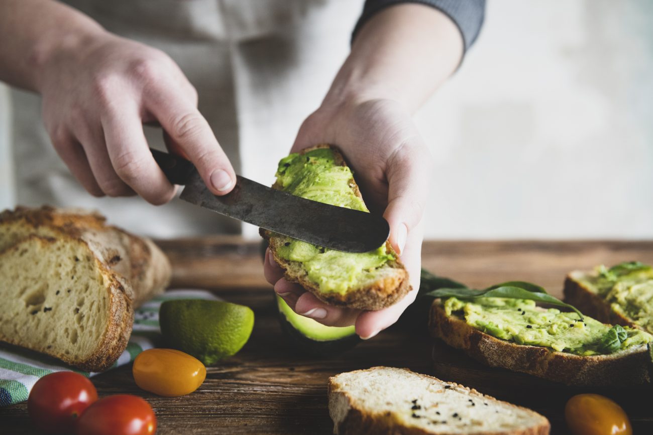 Pourquoi tu ne devrais pas arrêter de manger des graisses à la ménopause