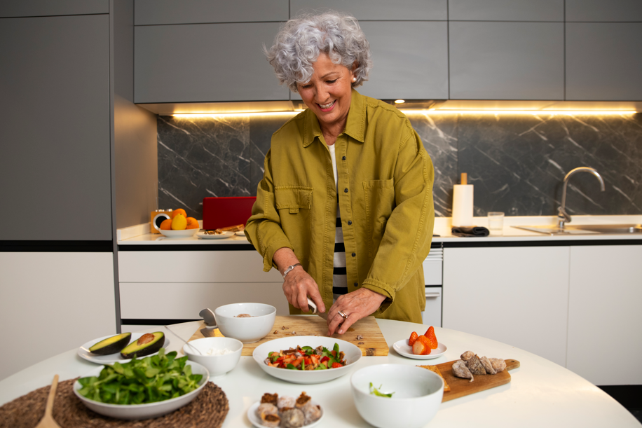 Comment contrôler l’hypertension sans renoncer à la saveur ou perdre de la joie