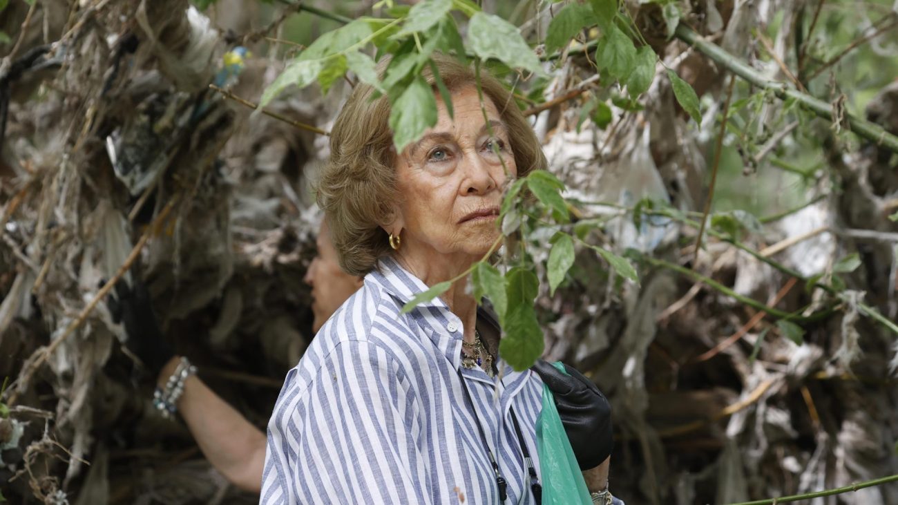 Journées tragiques pour la reine Sofia: Pourquoi elle est en détresse, seule et triste à Zarzuela avec Irene de Grèce