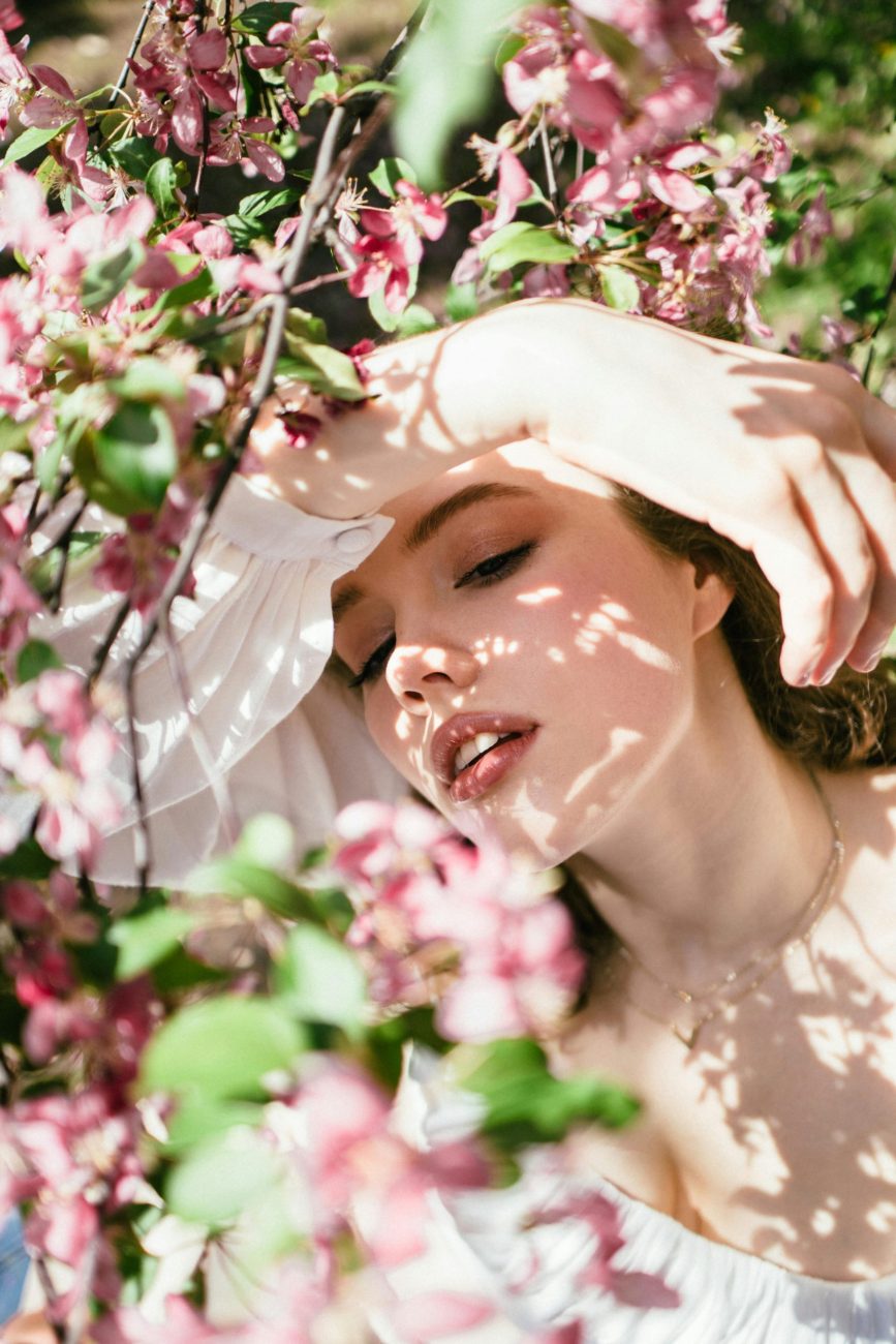 Maquillage qui prend soin de votre peau sans réveiller le chaos dans votre microbiote