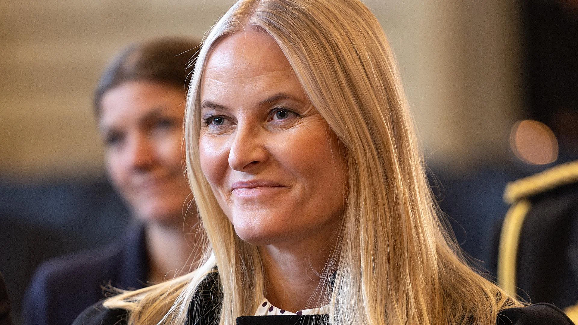 Mette-Marit dans les cordes : elle a menti pour rendre visite à Epstein à New York