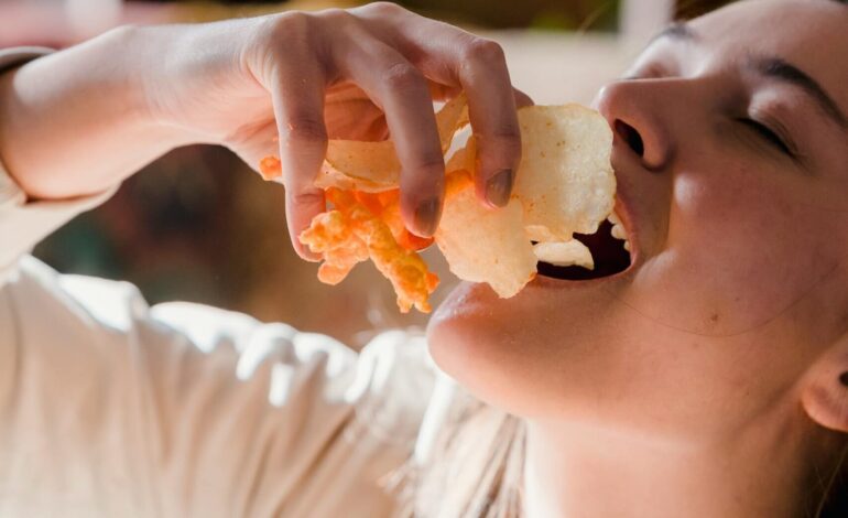 Manger des aliments ultra-transformés augmente le risque de fractures osseuses