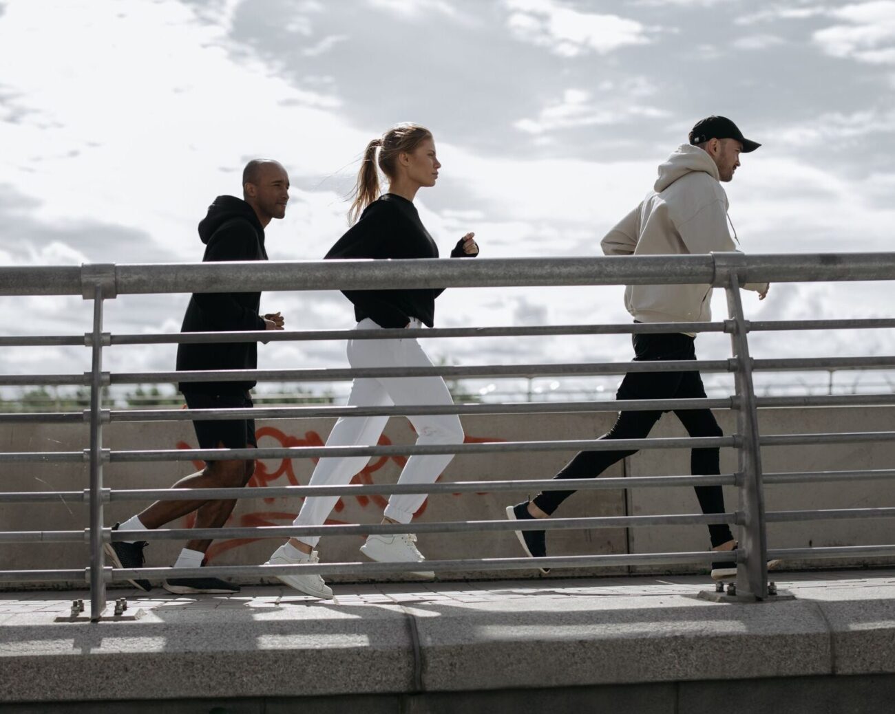 Courir en groupe entraîne la synchronisation des battements de cœur