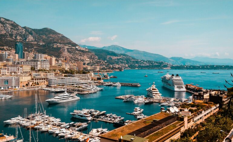 Monaco au-delà du luxe : incontournables et coins cachés