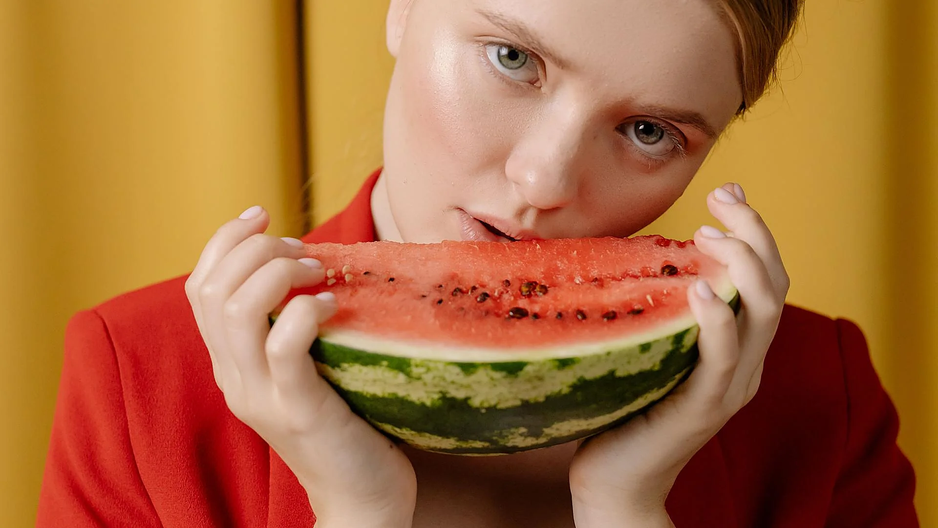 Violeta Kushkyan, nutritionniste : « Les fruits de juillet associent l’eau à des minéraux essentiels que l’eau seule ne peut apporter »