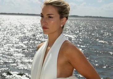 J'aime les basiques minimalistes : six essentiels pour un style nineties irrésistible