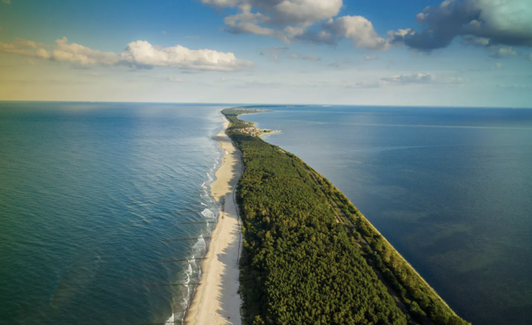 Cela ressemble aux Caraïbes mais c’est la Pologne : la nouvelle Mecque du surf européen
