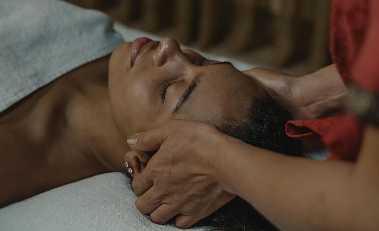 Les soins visage et corps les plus efficaces recommandés par les experts pour cet automne