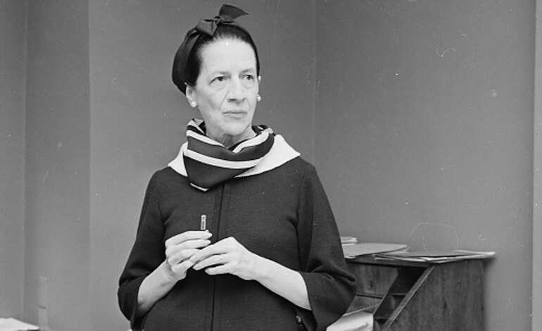 Diana Vreeland, la femme qui a inventé la rédactrice de mode : icône de style et pionnière qui a fait de la mode un sujet de rêve
