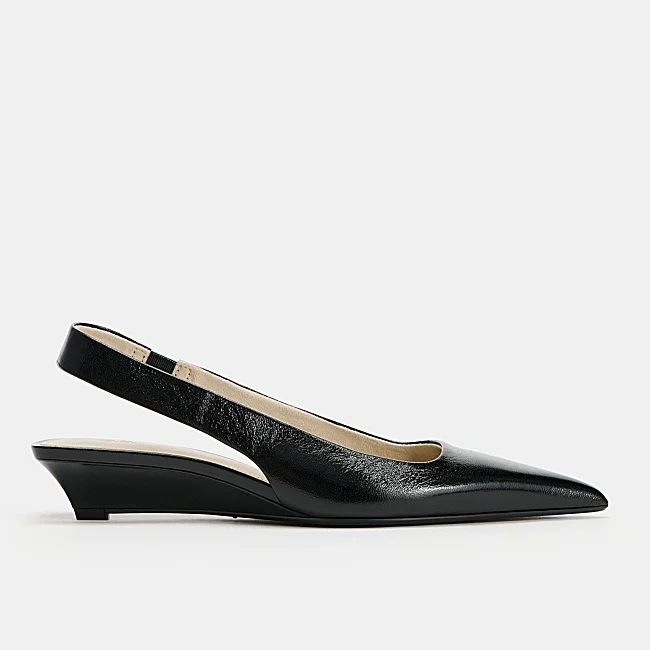 Chaussures noires Zara (39,99 euros)