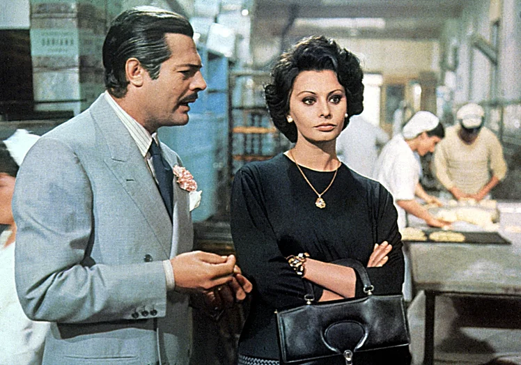 Marcello Mastroianni et Sophia Loren dans le mariage italien.