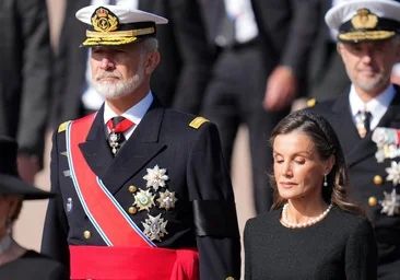 Felipe et Letizia accompagnent la famille royale norvégienne aux funérailles de Harald : un cortège funèbre, un dîner au Palais Royal et une relation avec des décennies d'histoire