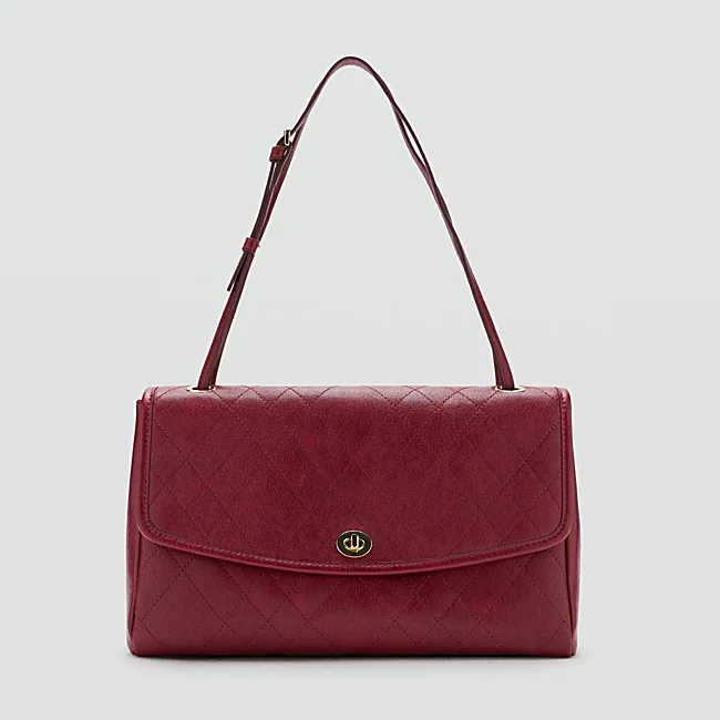 Sac bordeaux Mango (39,99 euros)