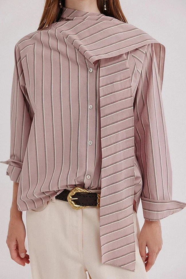 Chemise imprimée à rayures Hoss Intropia (99 euros)