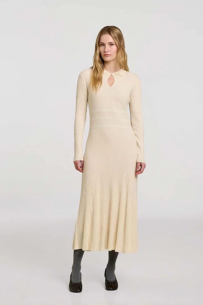 Robe côtelée Sita Murt (299 euros)