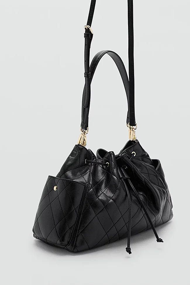 Sac noir Mango (39,99 euros)
