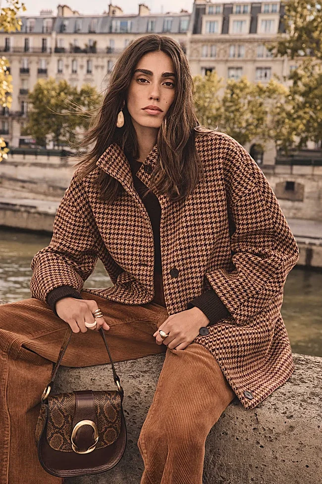 Manteau pied de poule Maison123 (299 euros)