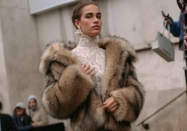 La mode devient sexy : pourquoi le romantisme noir envahit et comment l'incorporer dans nos looks