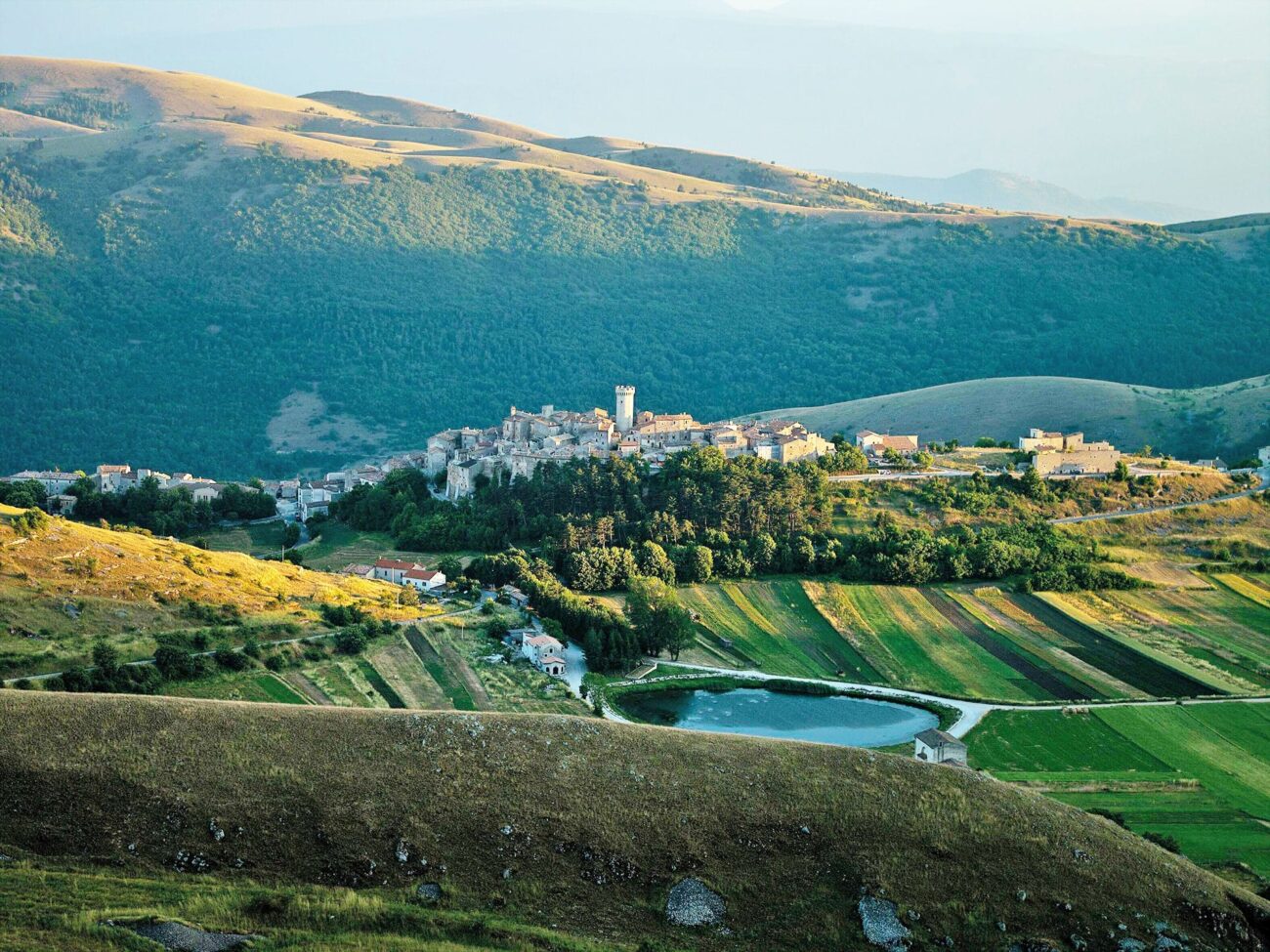 L’hôtel le plus unique d’Italie est une ville médiévale entière